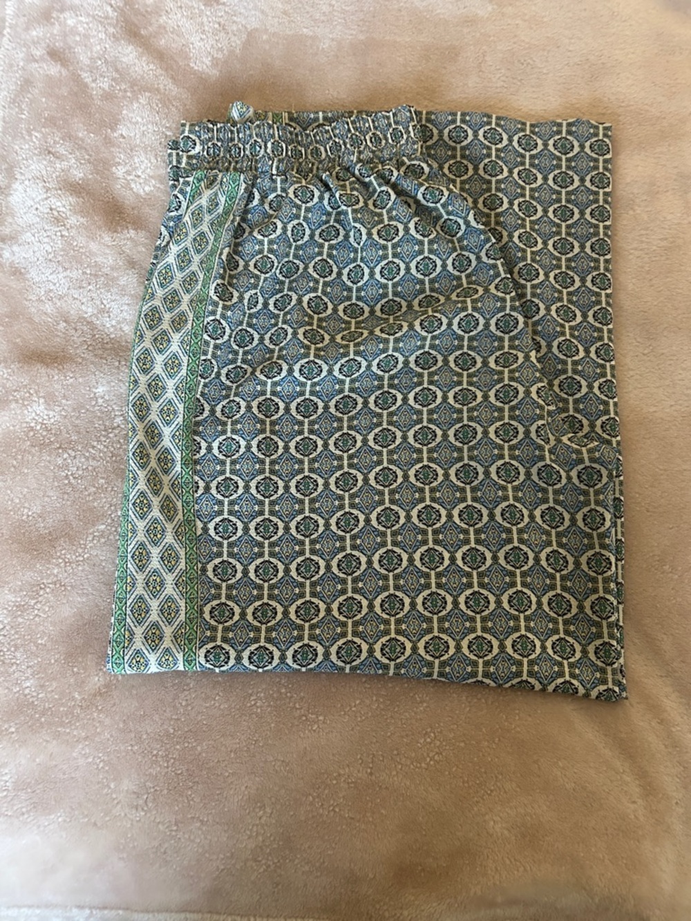Max Studio Geometric Print Pull On Pant in Blue and Green